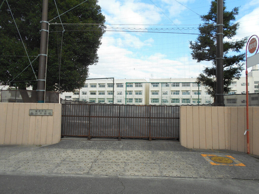 神奈川県谷本中学校